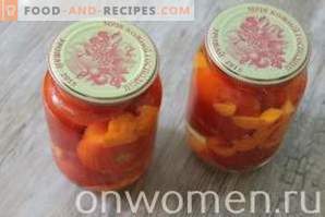 Gemarineerde tomaten met wortel