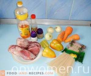 Funchoza su mėsa ir daržovėmis