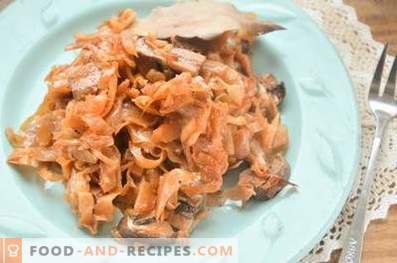 Cabbage stewed with mushrooms in the oven