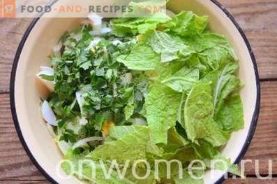 Žalios salotos su kiaušiniu ir agurkais