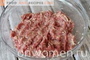 Mėsos riešutai grietinės padaže