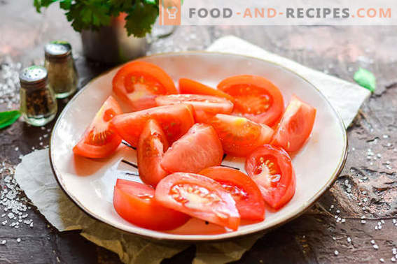 Lengvai sūdyti pomidorai pakuotėje per 2 valandas: idealiai tinka iškylai
